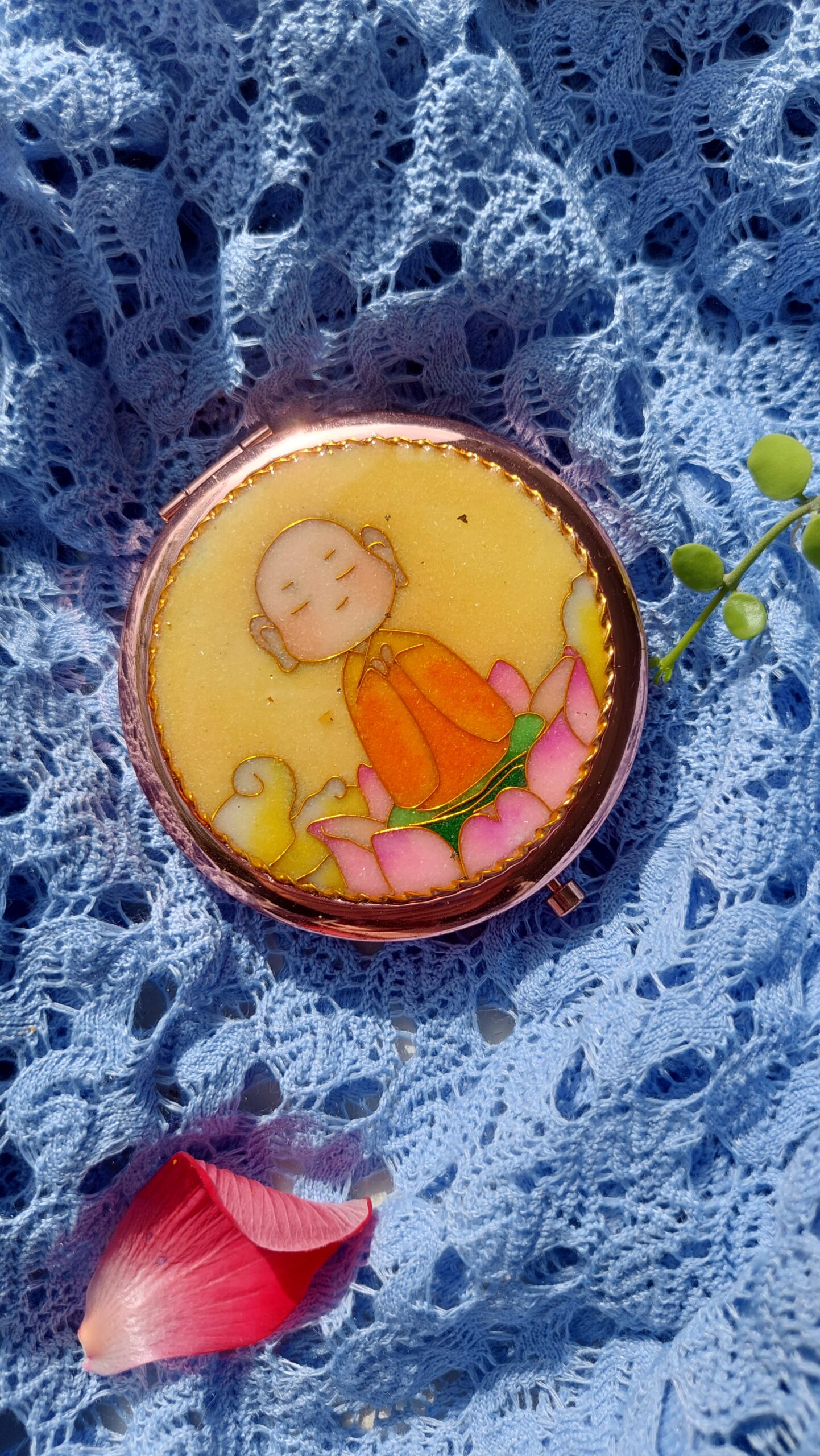 Gương Tròn Tranh Cảnh Thái Lam Chú Tiểu Chibi 2 - Ảnh 1